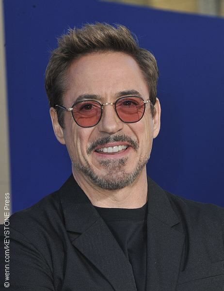 Robert Downey Jr. warns fans about scam artist impersonators